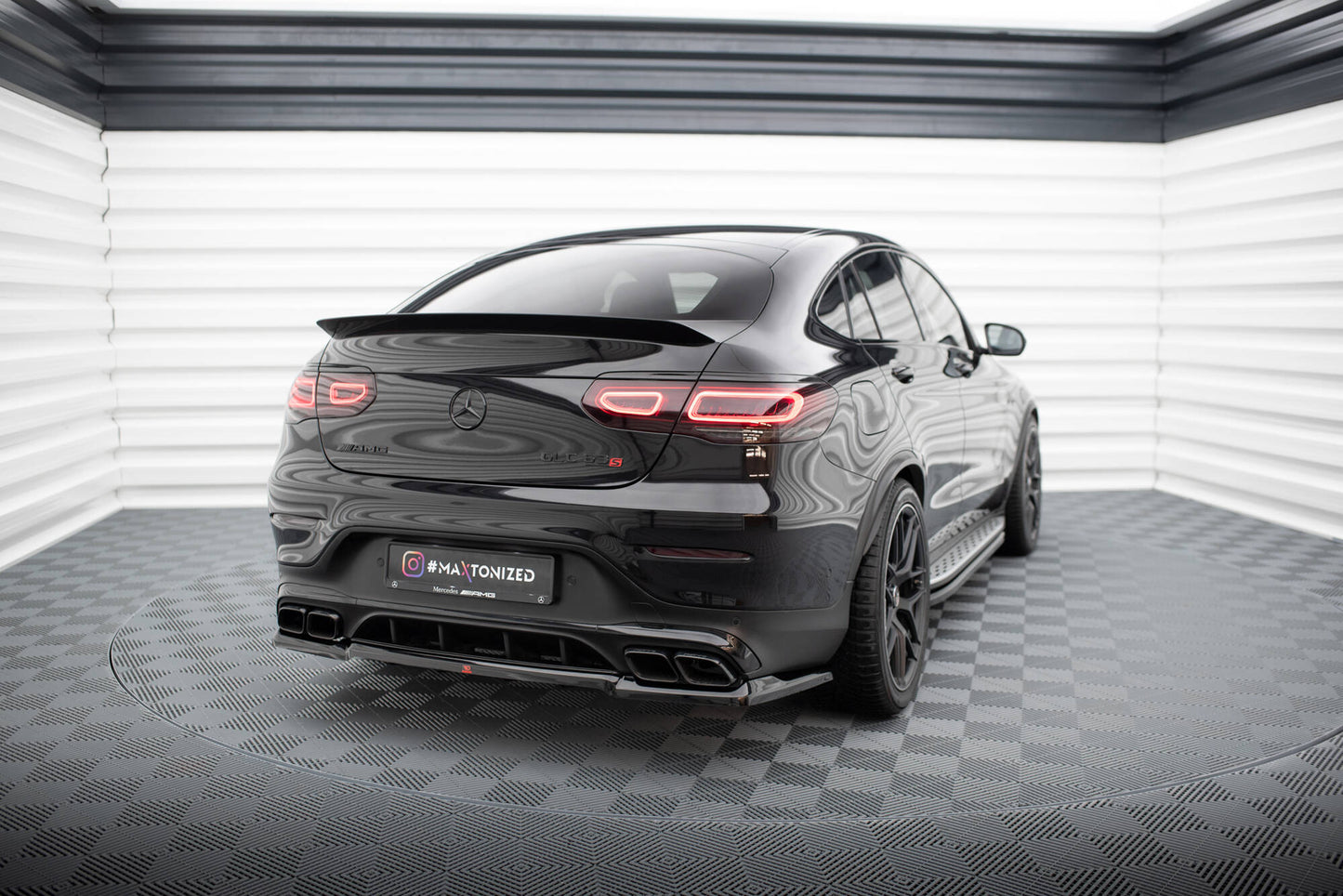 Bagerste splitter (med vertikale bars) Mercedes-AMG GLC 63 Coupe C253 Facelift