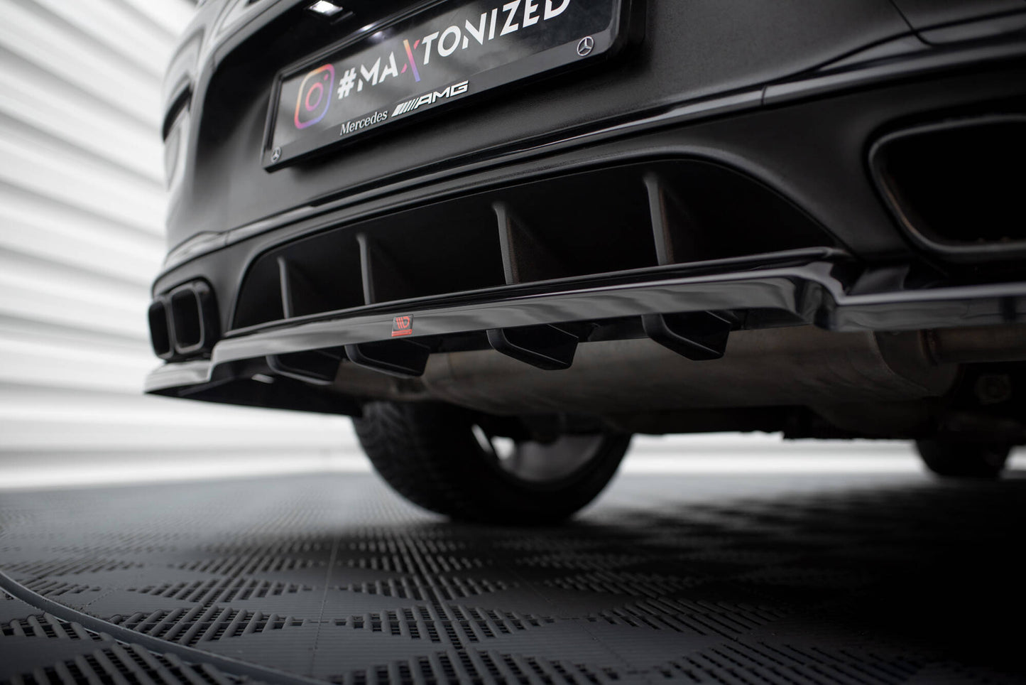 Bagerste splitter (med vertikale bars) Mercedes-AMG GLC 63 Coupe C253 Facelift