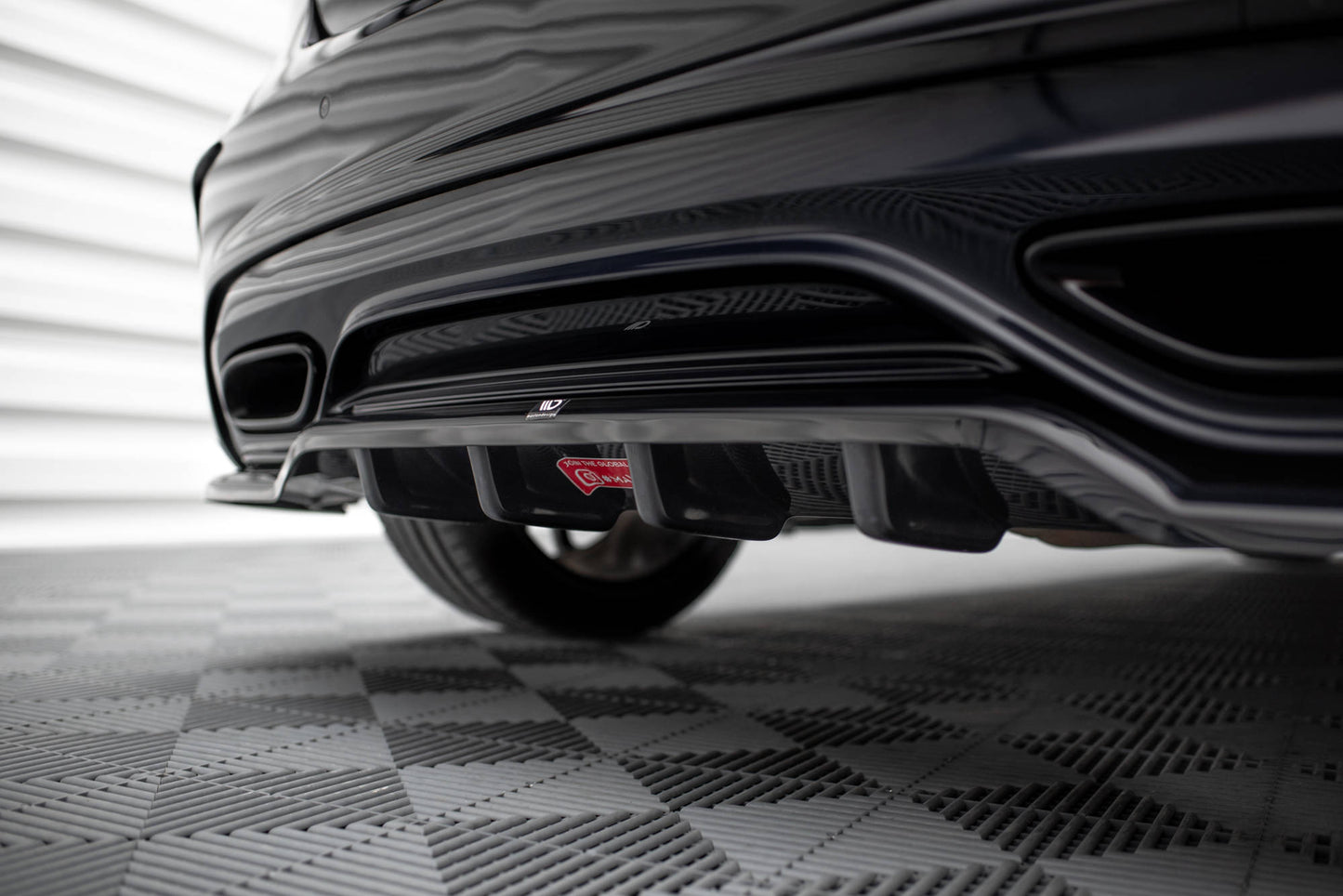 Bagerste splitter (med vertikale bars) Mercedes-Benz A AMG-Line W176 Facelif