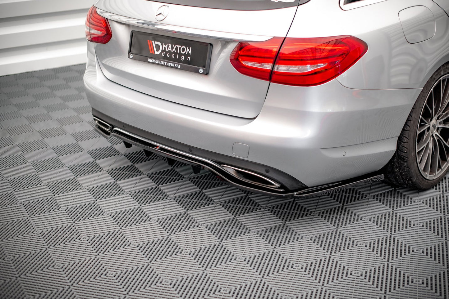 Bagerste splitter (med vertikale bars) Mercedes-Benz C W205