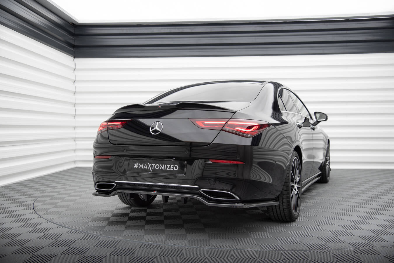 Bagerste splitter (med vertikale bars) Mercedes-Benz CLA Coupe C118