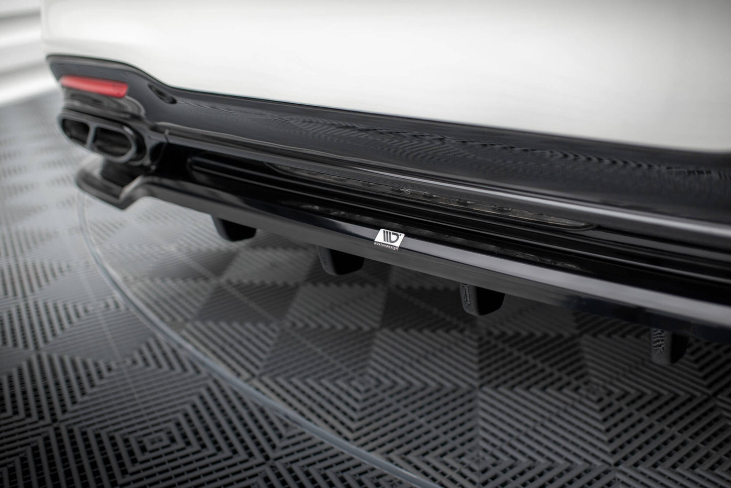 Bagerste splitter (med vertikale bars) Mercedes-Benz S AMG-Line W222 Facelift