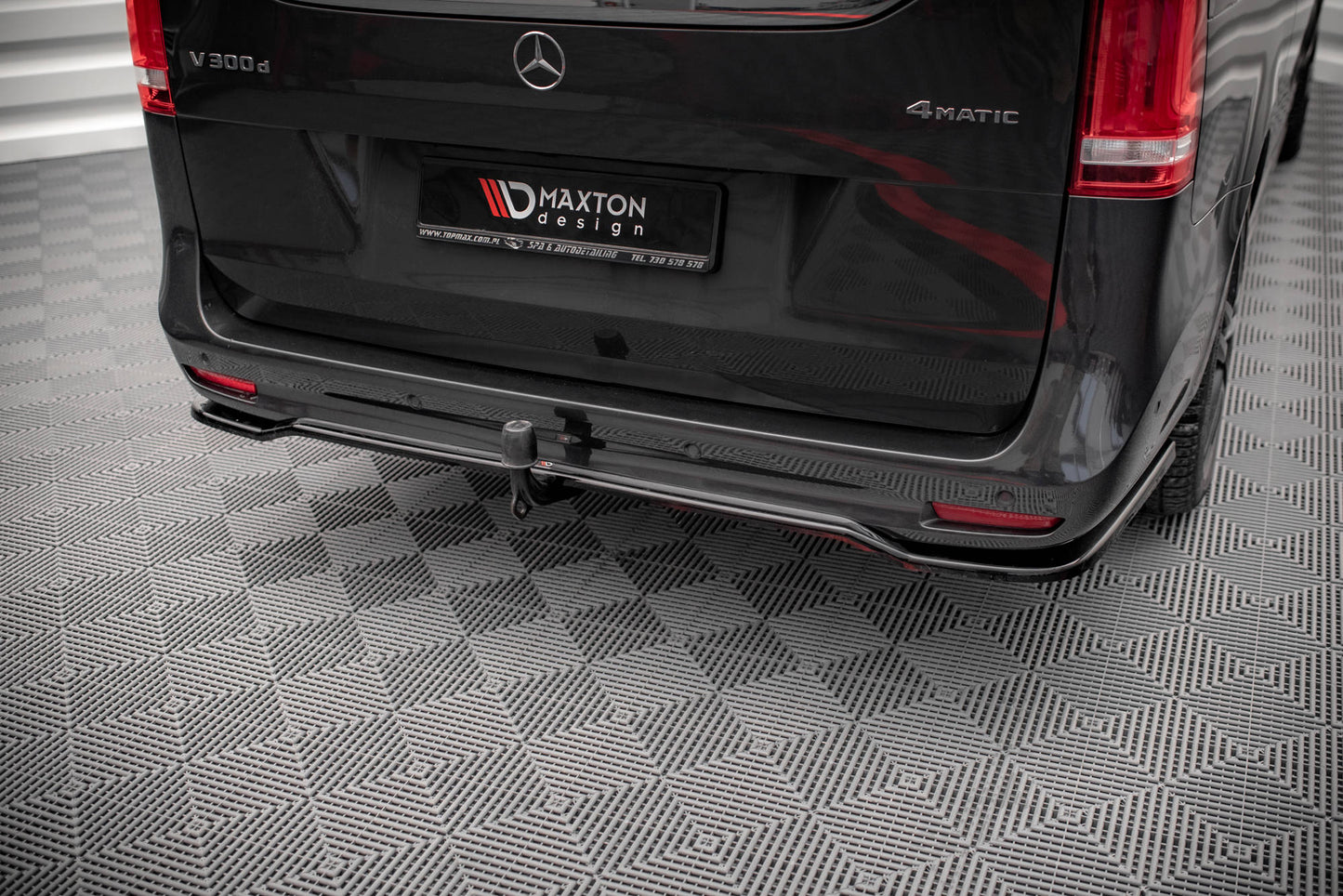 Bagerste splitter (med vertikale bars) Mercedes-Benz V-Class AMG-Line W447 Facelift