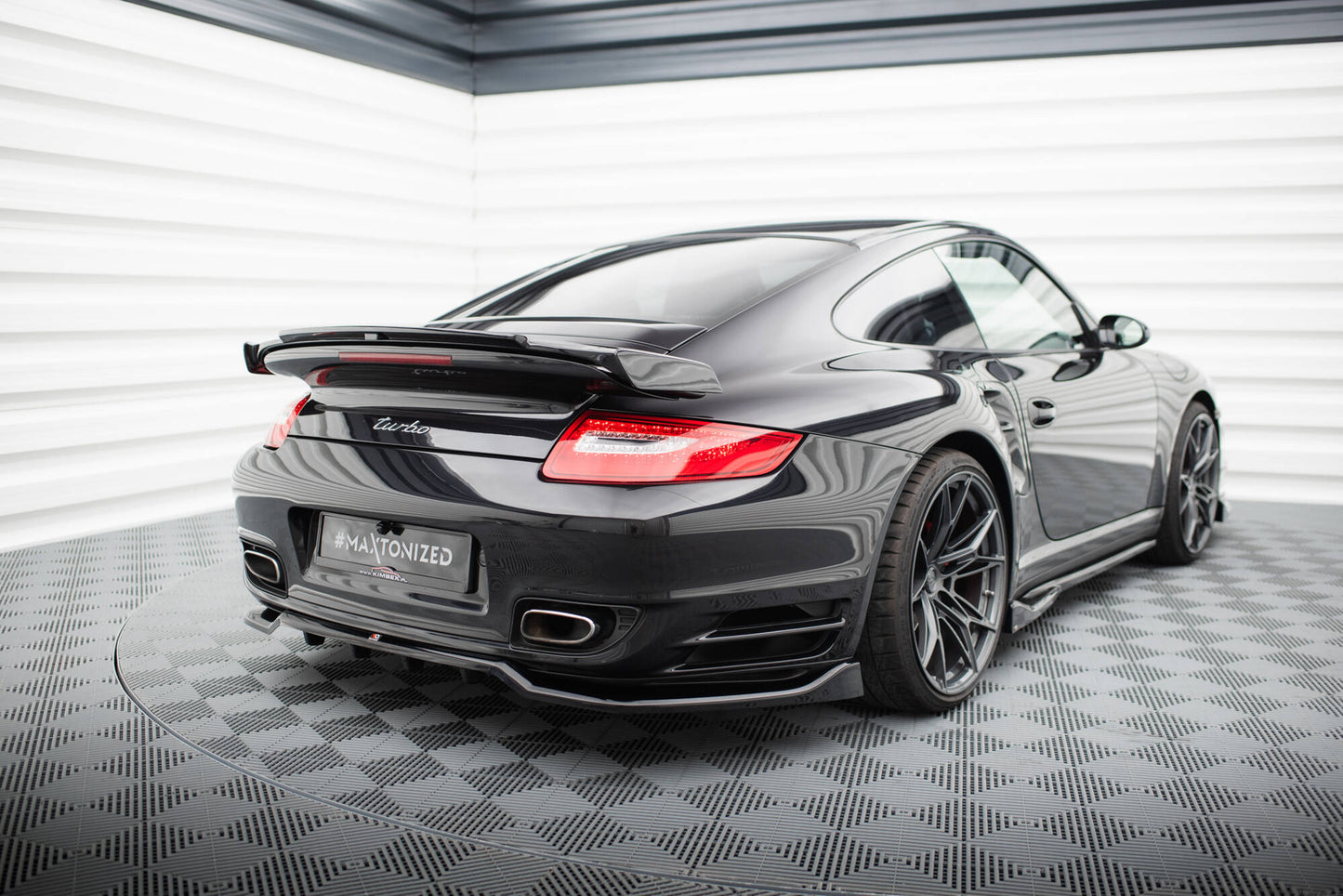 Bagerste splitter (med vertikale bars) Porsche 911 Turbo 997