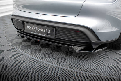 Bagerste splitter (med vertikale bars) Porsche Taycan / Taycan 4 / Taycan 4S / Taycan GTS Mk1