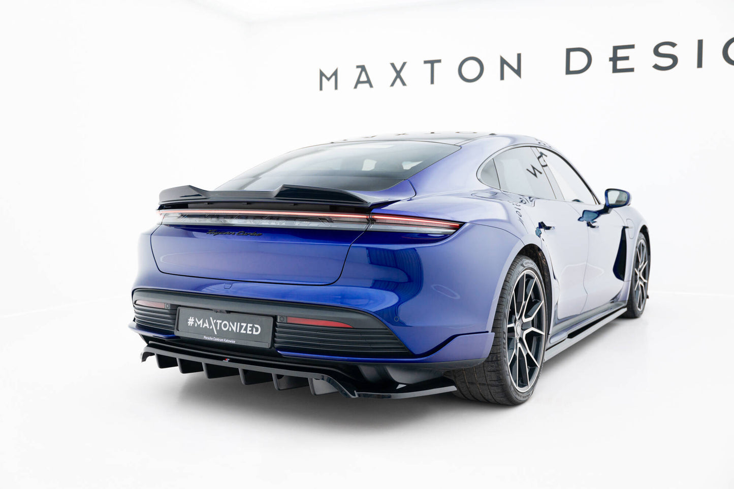 Bagerste splitter (med vertikale bars) Porsche Taycan Turbo S Mk1