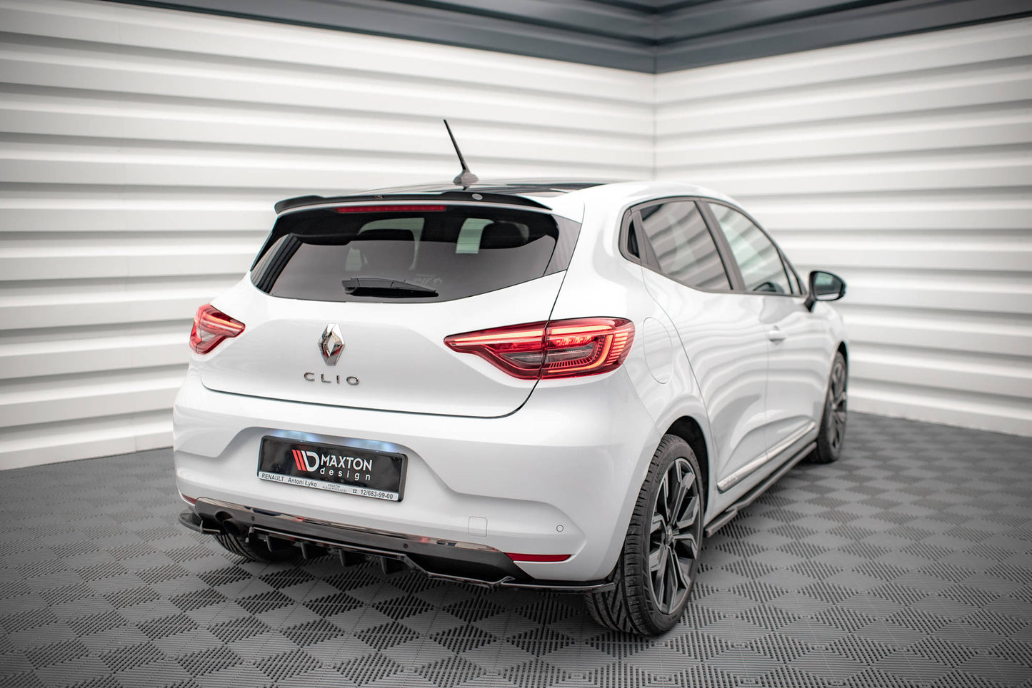 Bagerste splitter (med vertikale bars) Renault Clio Mk5