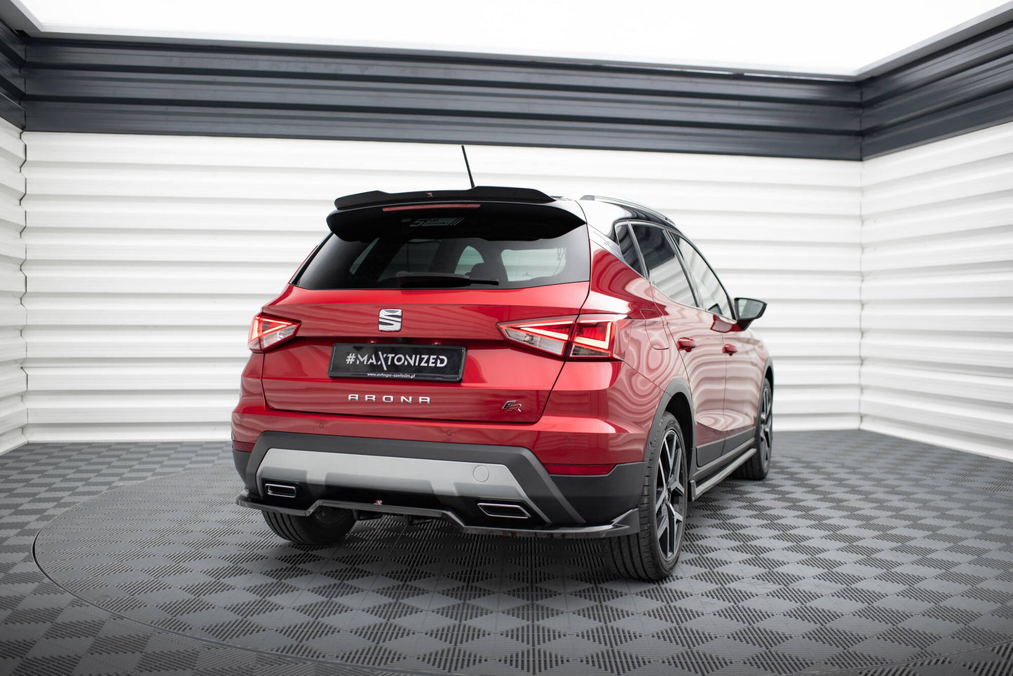 Bagerste splitter (med vertikale bars) Seat Arona FR Mk1