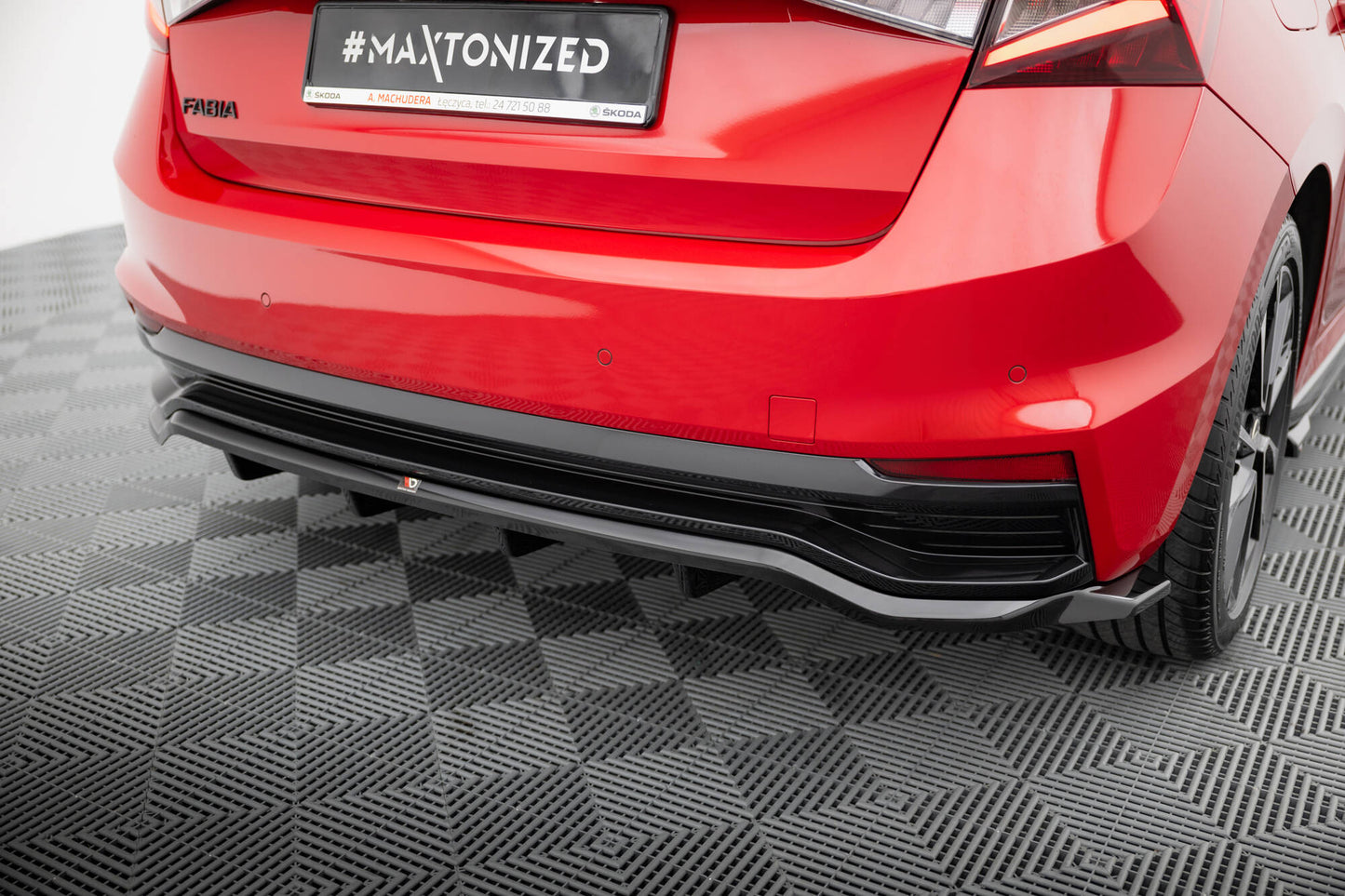 Bagerste splitter (med vertikale bars) Skoda Fabia Monte Carlo Mk4