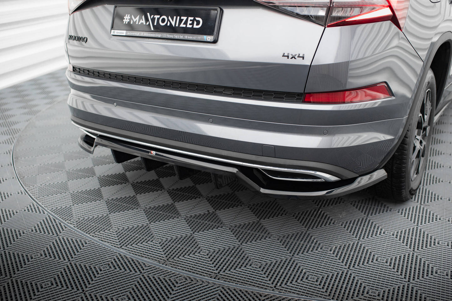 Bagerste splitter (med vertikale bars) Skoda Kodiaq Sportline Mk1 / Mk1 Facelift