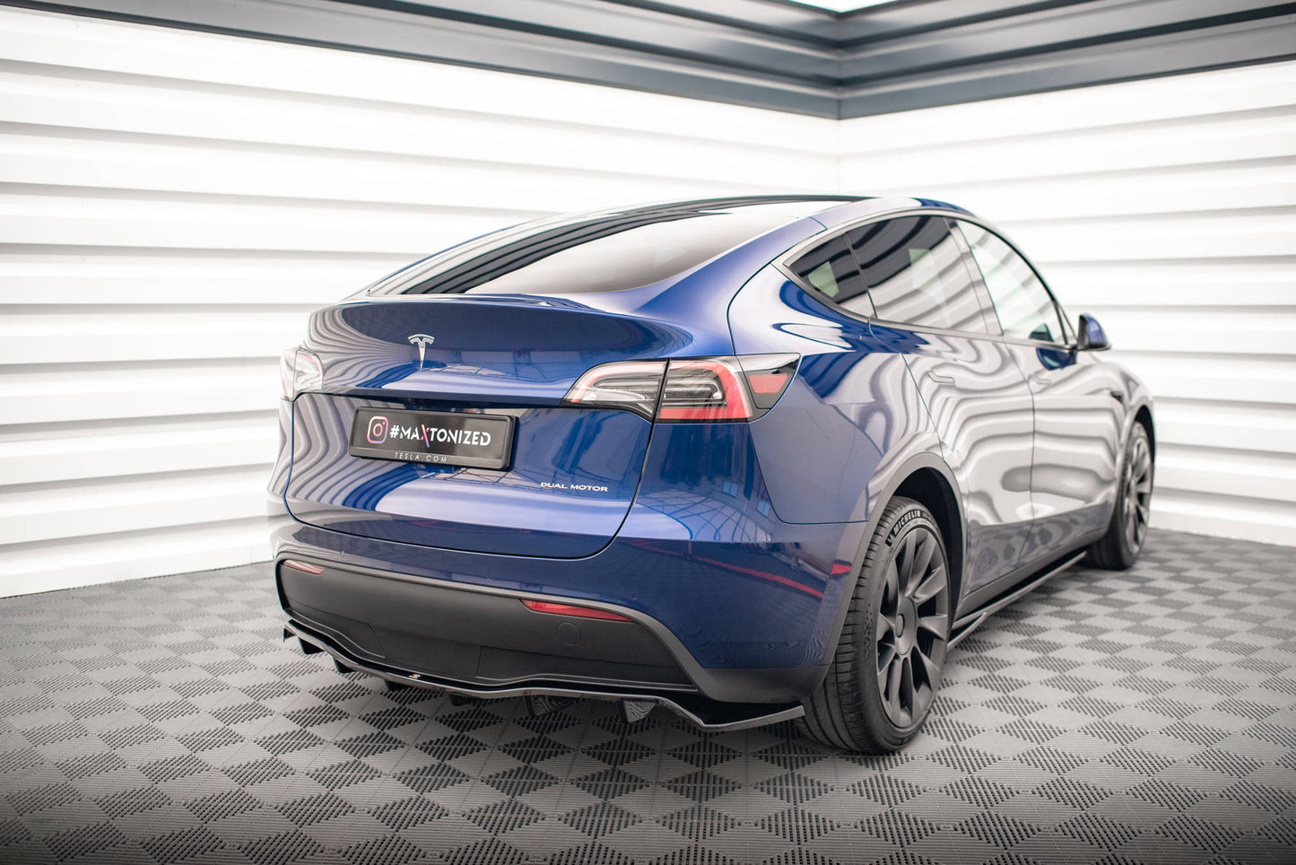 Bagerste splitter (med vertikale bars) Tesla Model Y