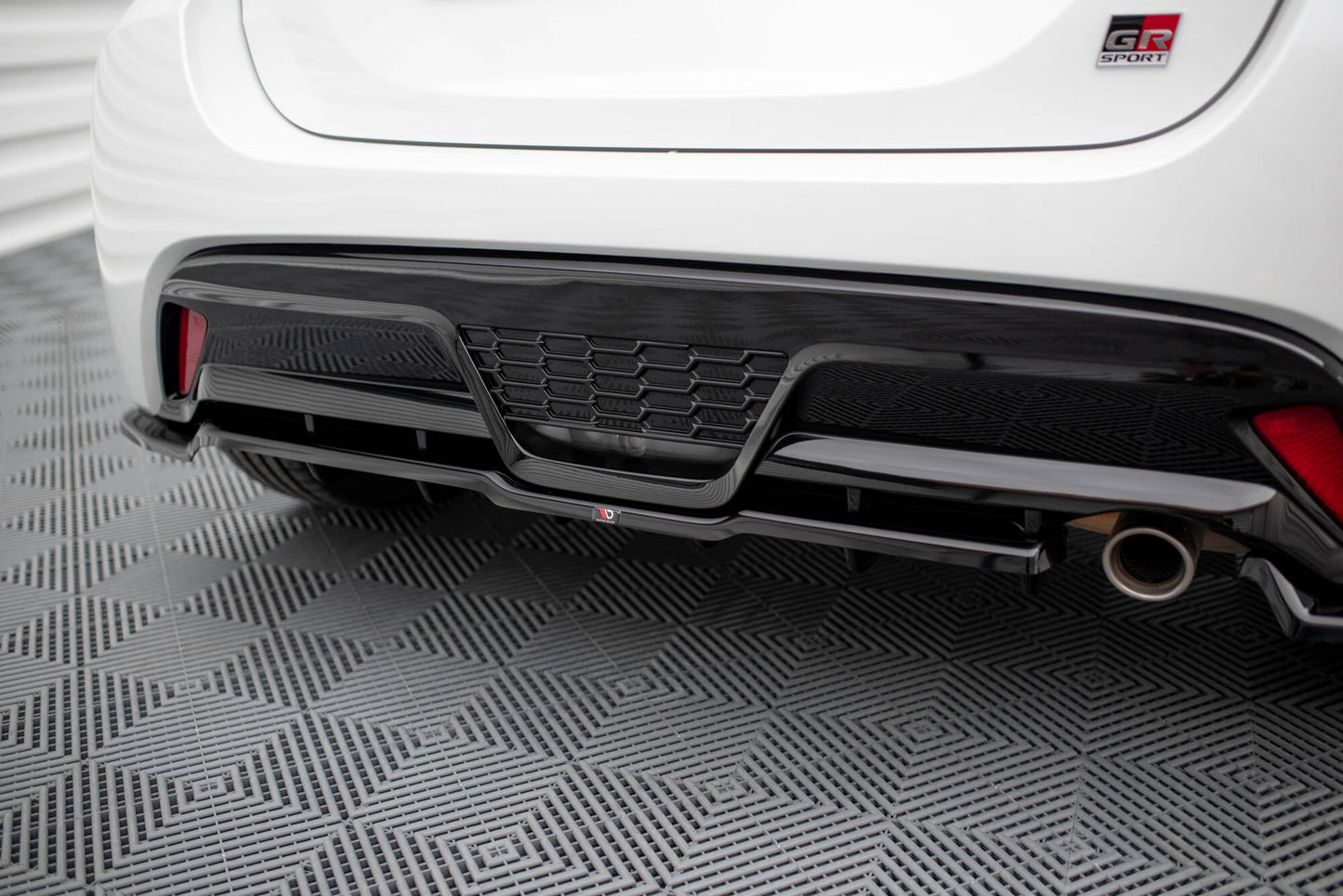 Bagerste splitter (med vertikale bars) Toyota Yaris GR Sport Mk4