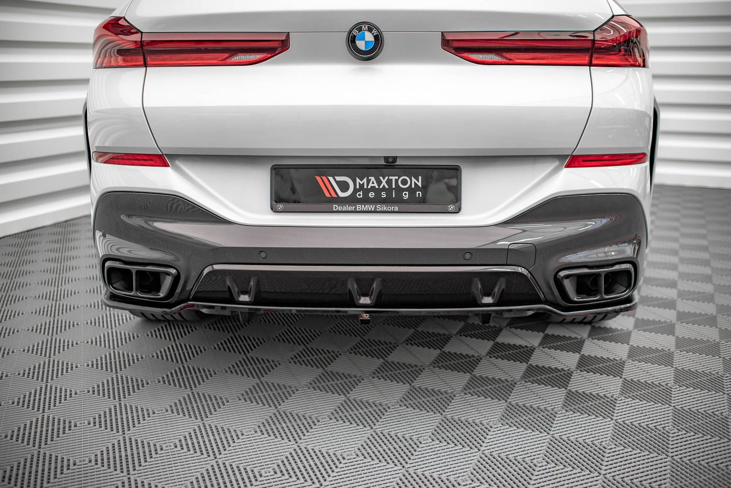 Bagerste splitter (med vertikale bars) V.1 BMW X6 M-Pack G06
