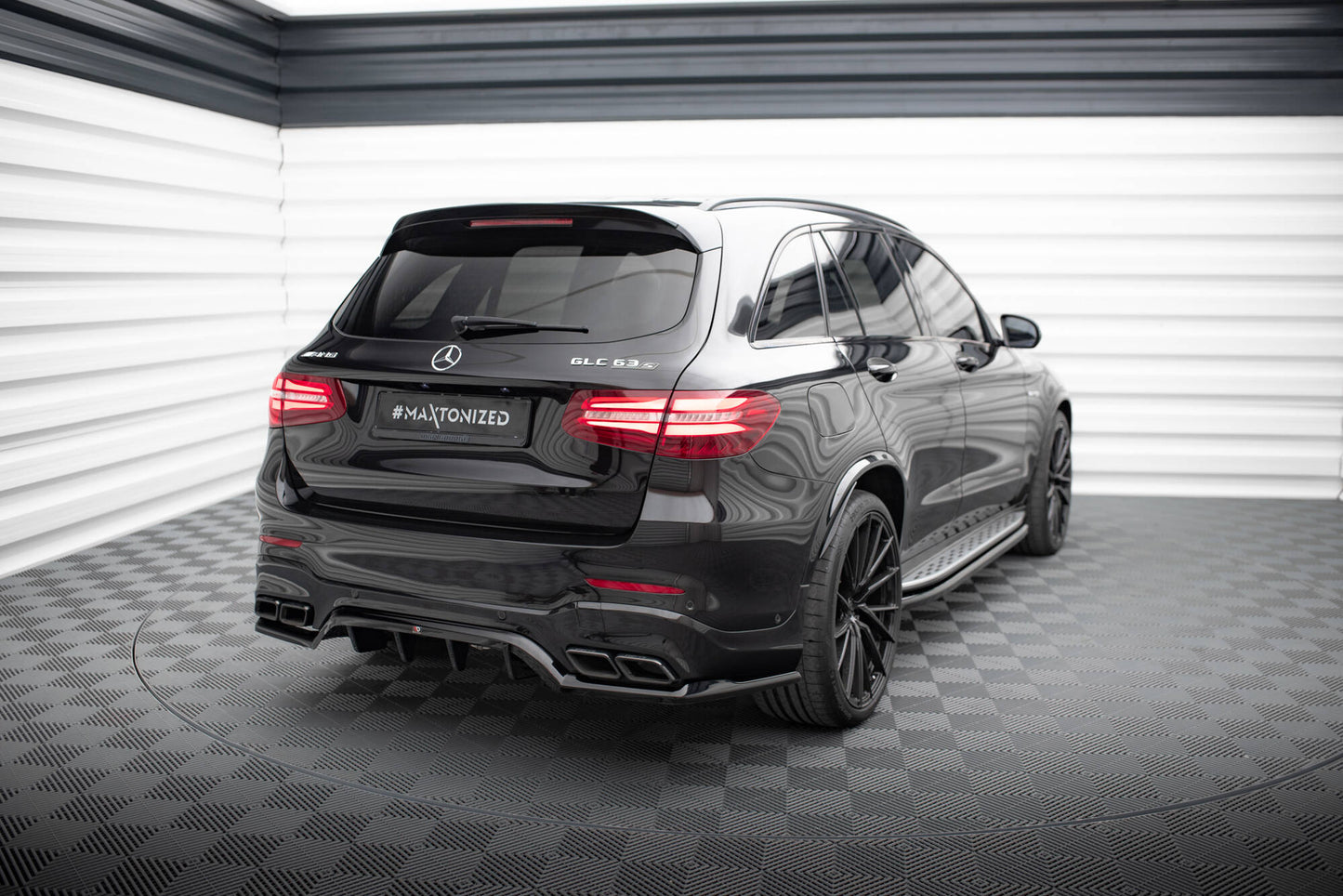 Bagerste splitter (med vertikale bars) V.1 Mercedes-AMG GLC 63 SUV X253
