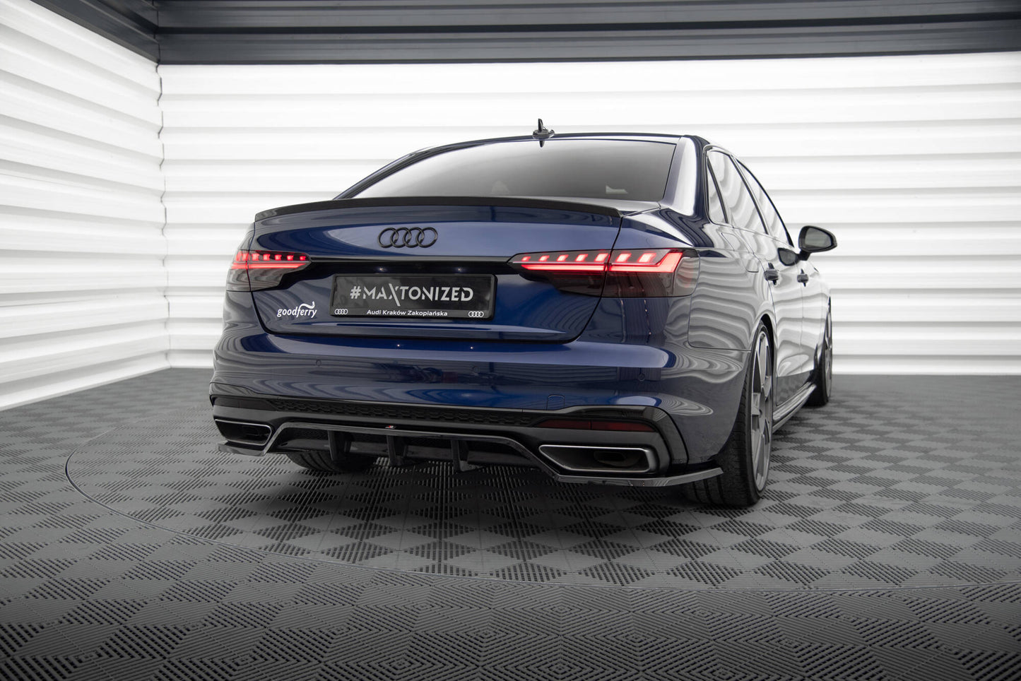 Bagerste splitter (med vertikale bars) V.2 Audi A4 S-Line B9 Facelift