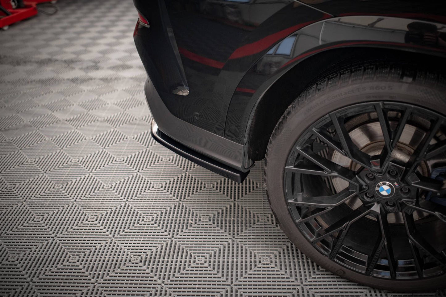 Bagerste splitter (med vertikale bars) V.2 BMW X6 M-Pack G06