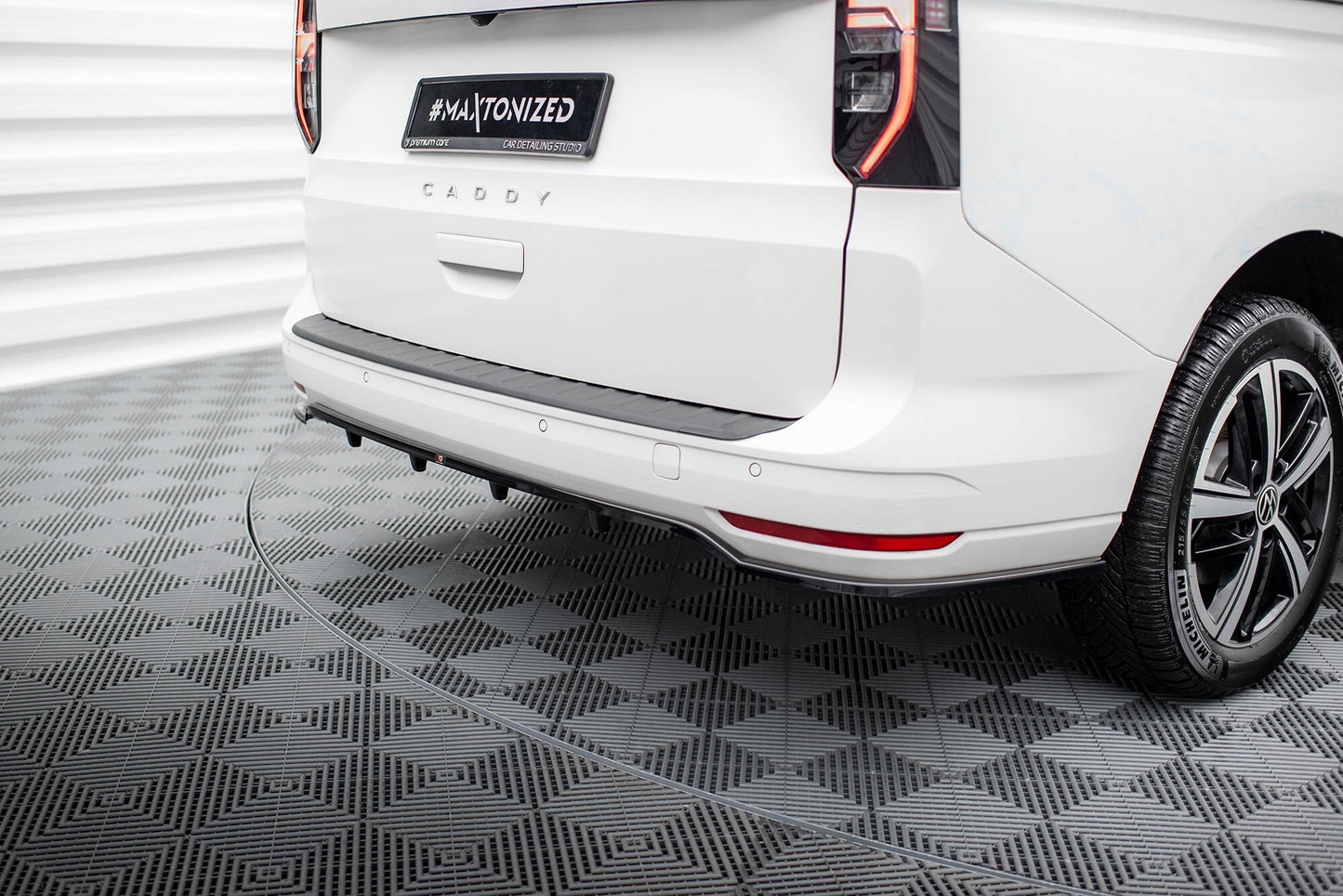 Bagerste splitter (med vertikale bars) Volkswagen Caddy Maxi Mk5