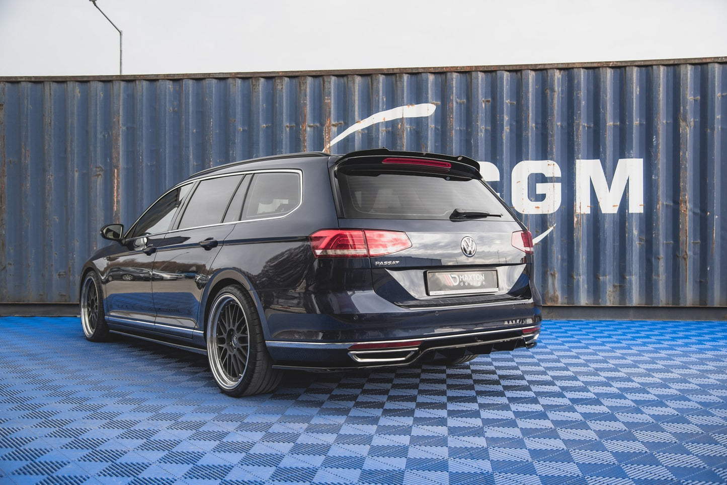 Bagerste splitter (med vertikale bars) Volkswagen Passat B8