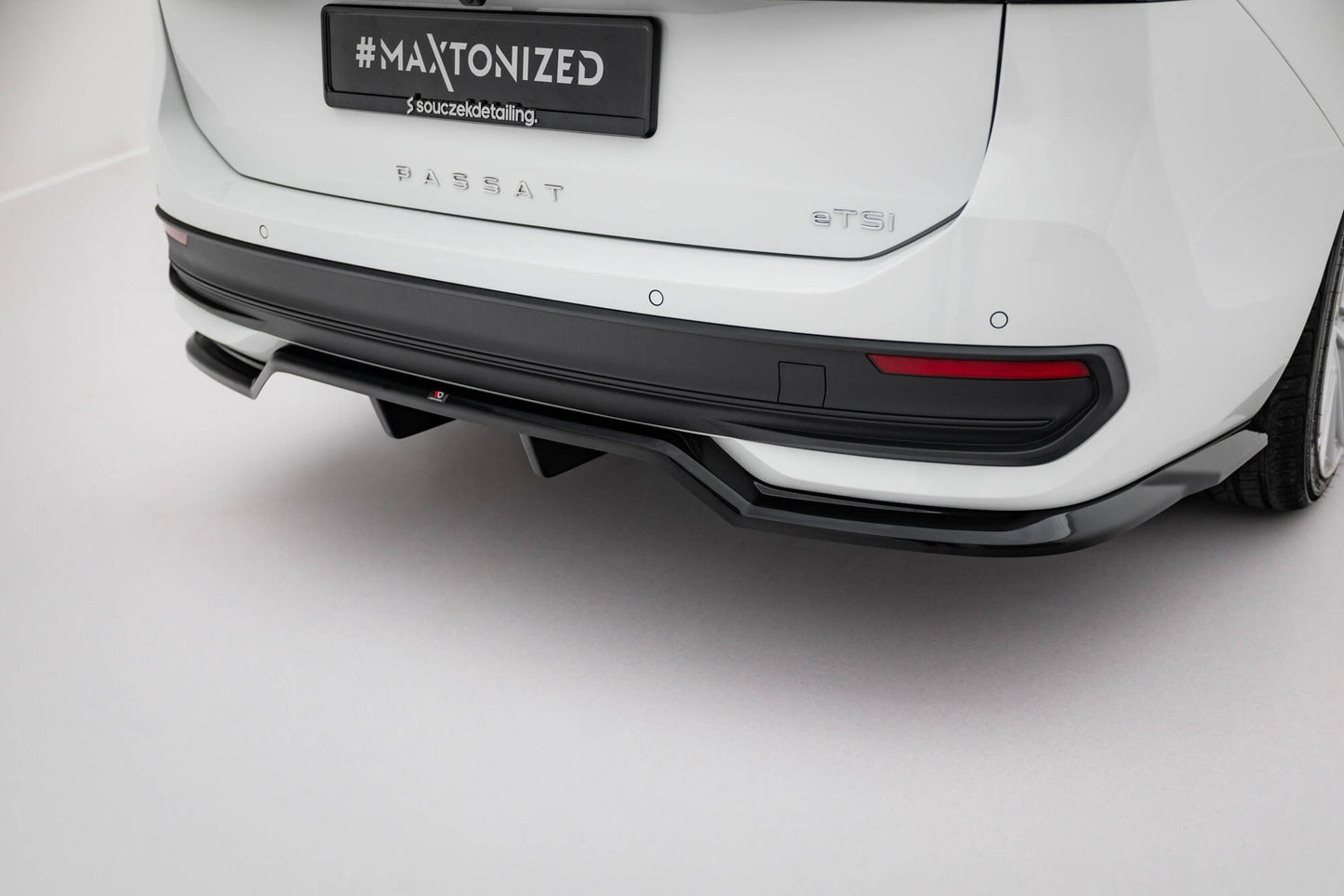 Bagerste splitter (med vertikale bars) Volkswagen Passat B9