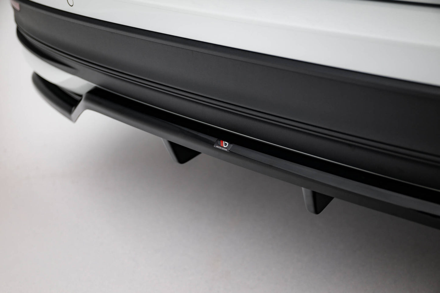 Bagerste splitter (med vertikale bars) Volkswagen Passat B9