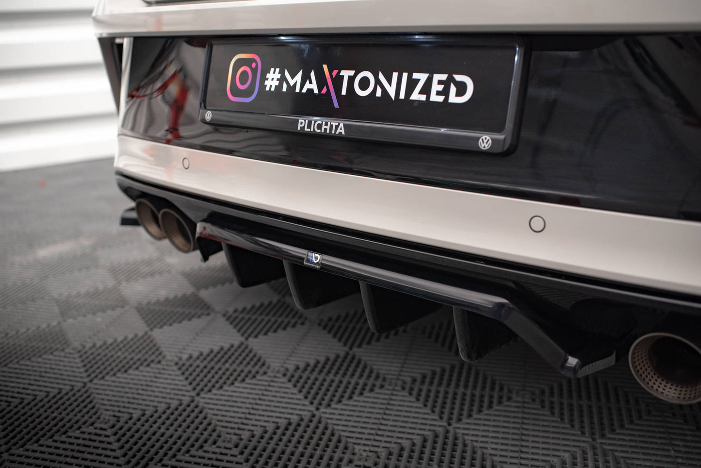 Bagerste splitter (med vertikale bars) Volkswagen T-Roc R / R-Line Mk1 Facelift