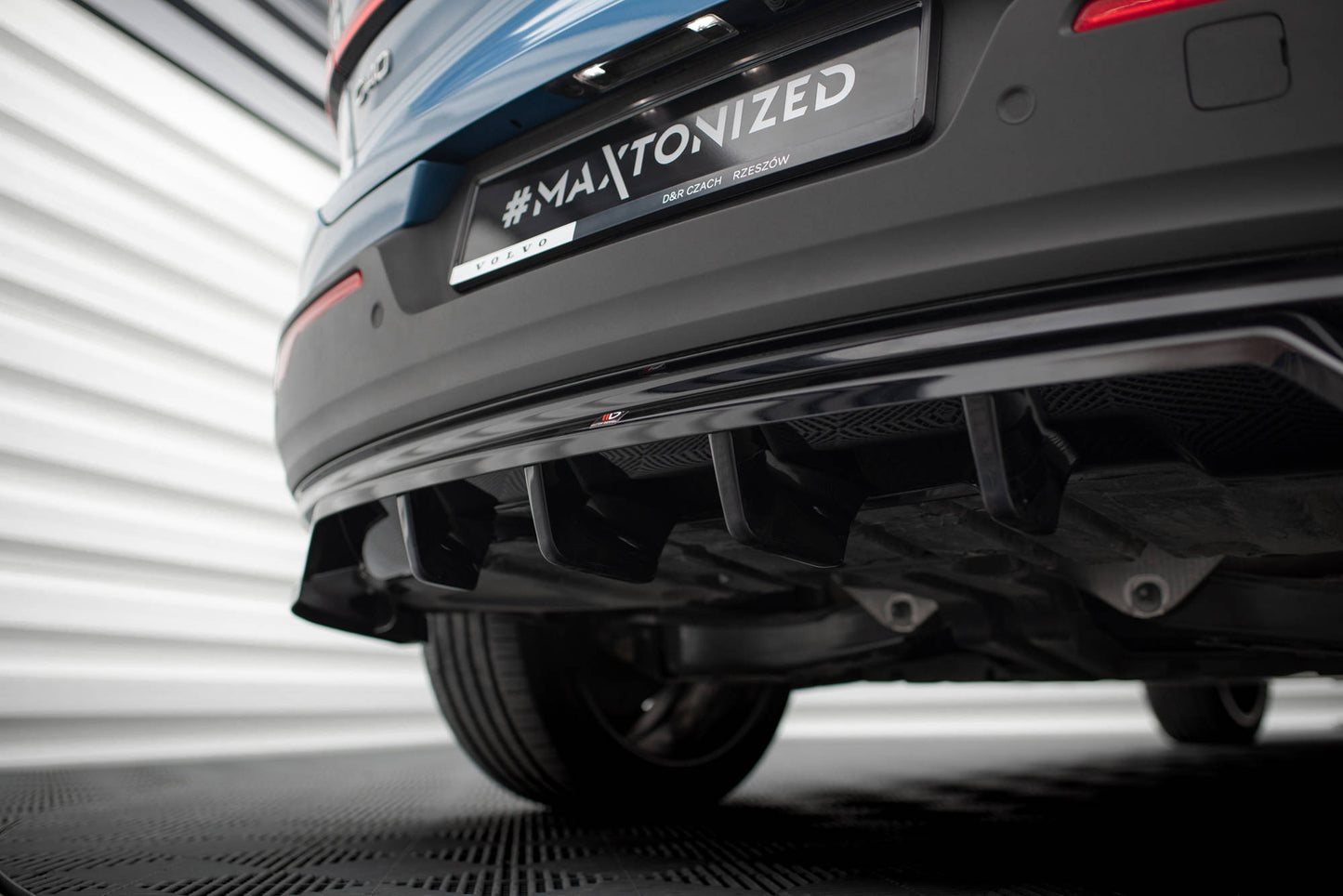Bagerste splitter (med vertikale bars) Volvo C40 Mk1