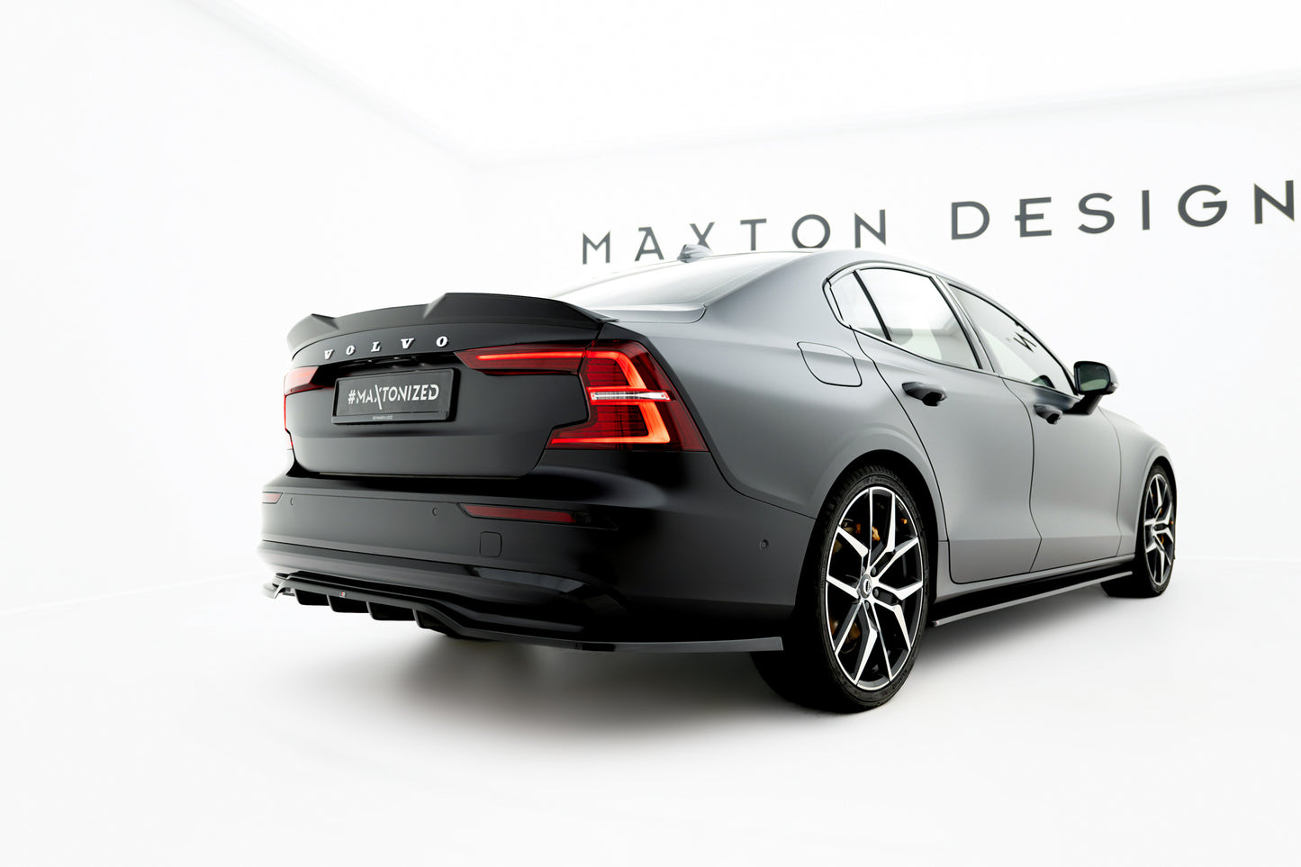 Bagerste splitter (med vertikale bars) Volvo S60/V60 R-Design Mk3
