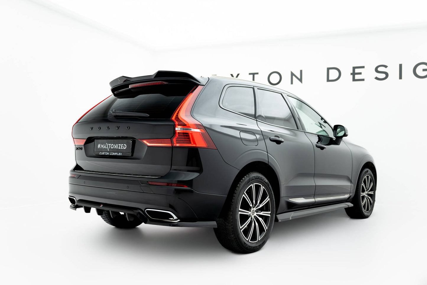 Bagerste splitter (med vertikale bars) Volvo XC60 Mk2