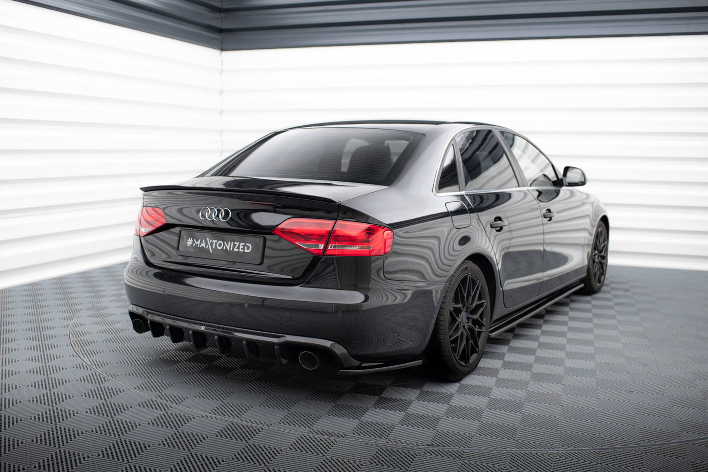 Bagerste diffuser Audi A4 B8 (Version med single exhausts on two sides)