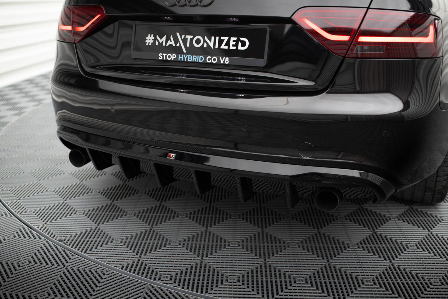 Bagerste diffuser Audi A5 Coupe / Cabrio S-Line 8T (Version med single exhausts on both sides)