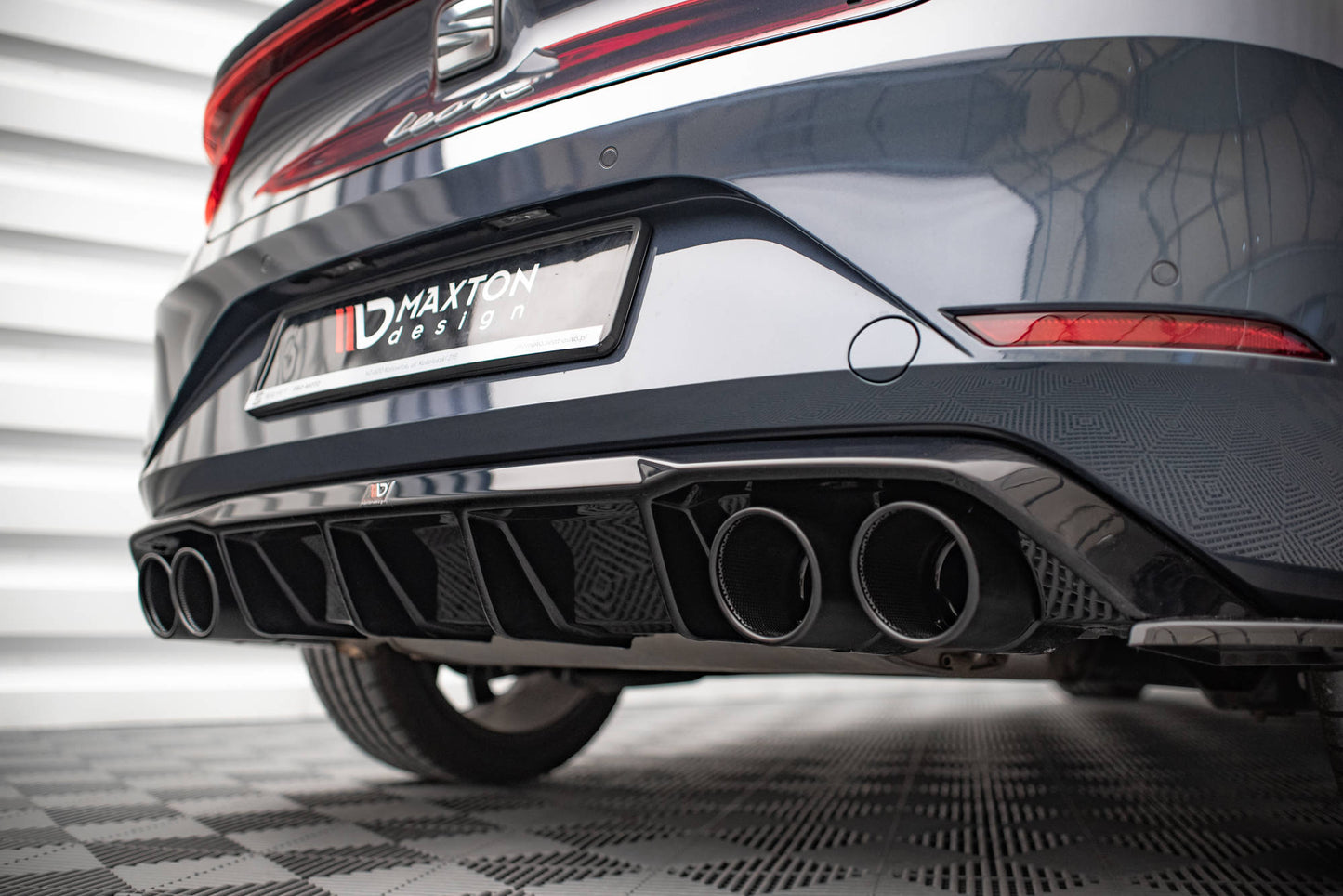 Bagerste diffuser + Exhaust Ends Imitation Seat Leon FR Hatchback Mk4