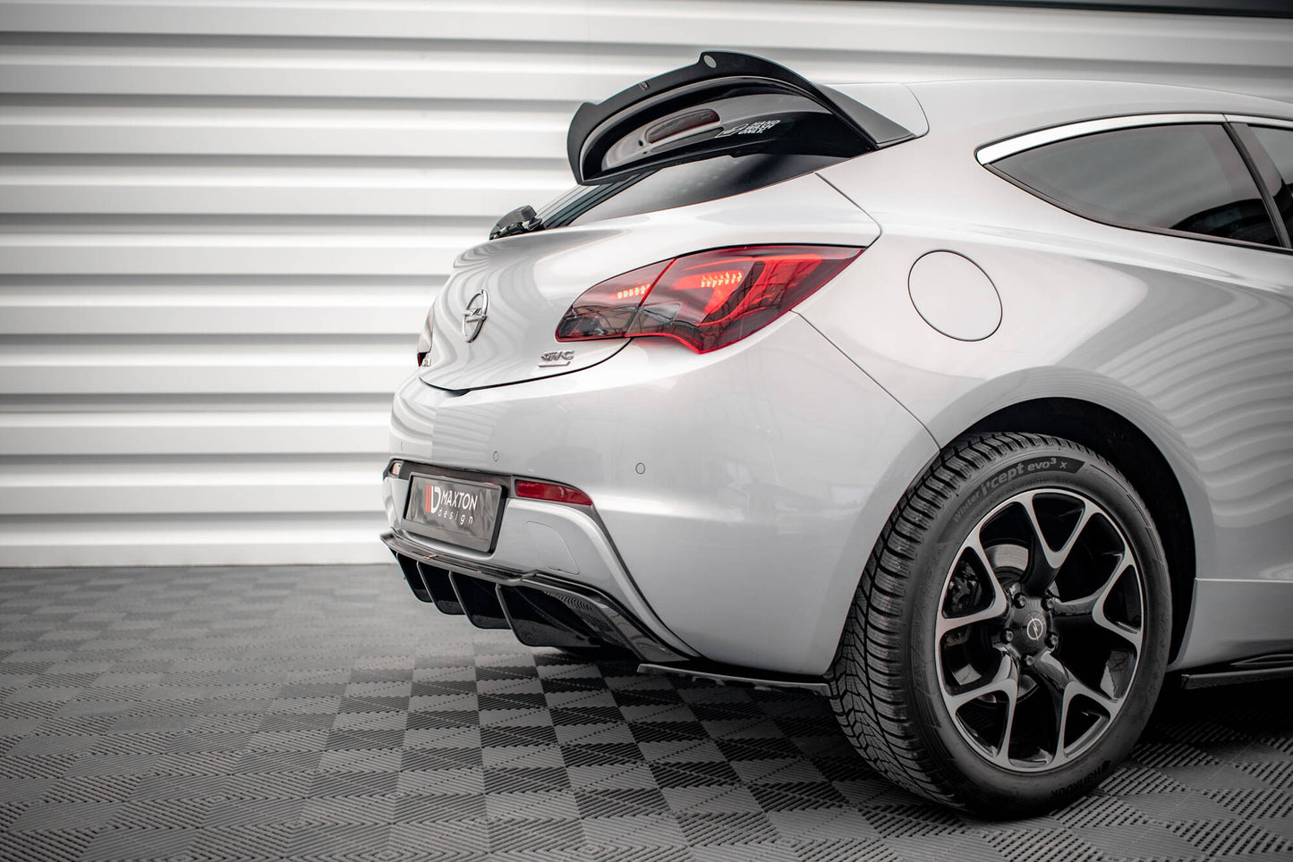 Bagerste diffuser Opel Astra GTC OPC-Line J (Version med single exhaust on one side)
