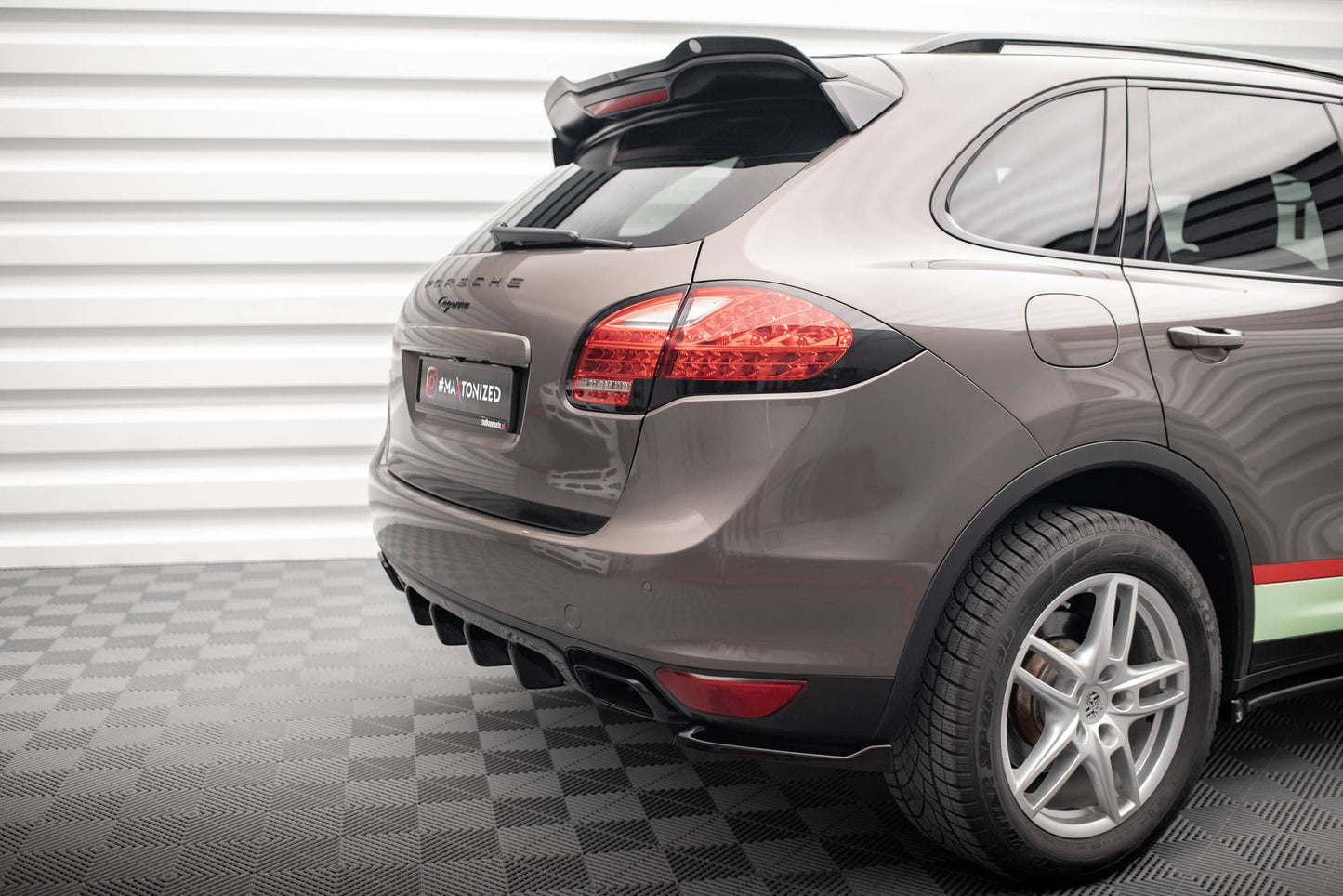 Bagerste diffuser Porsche Cayenne Turbo / Standard Mk2