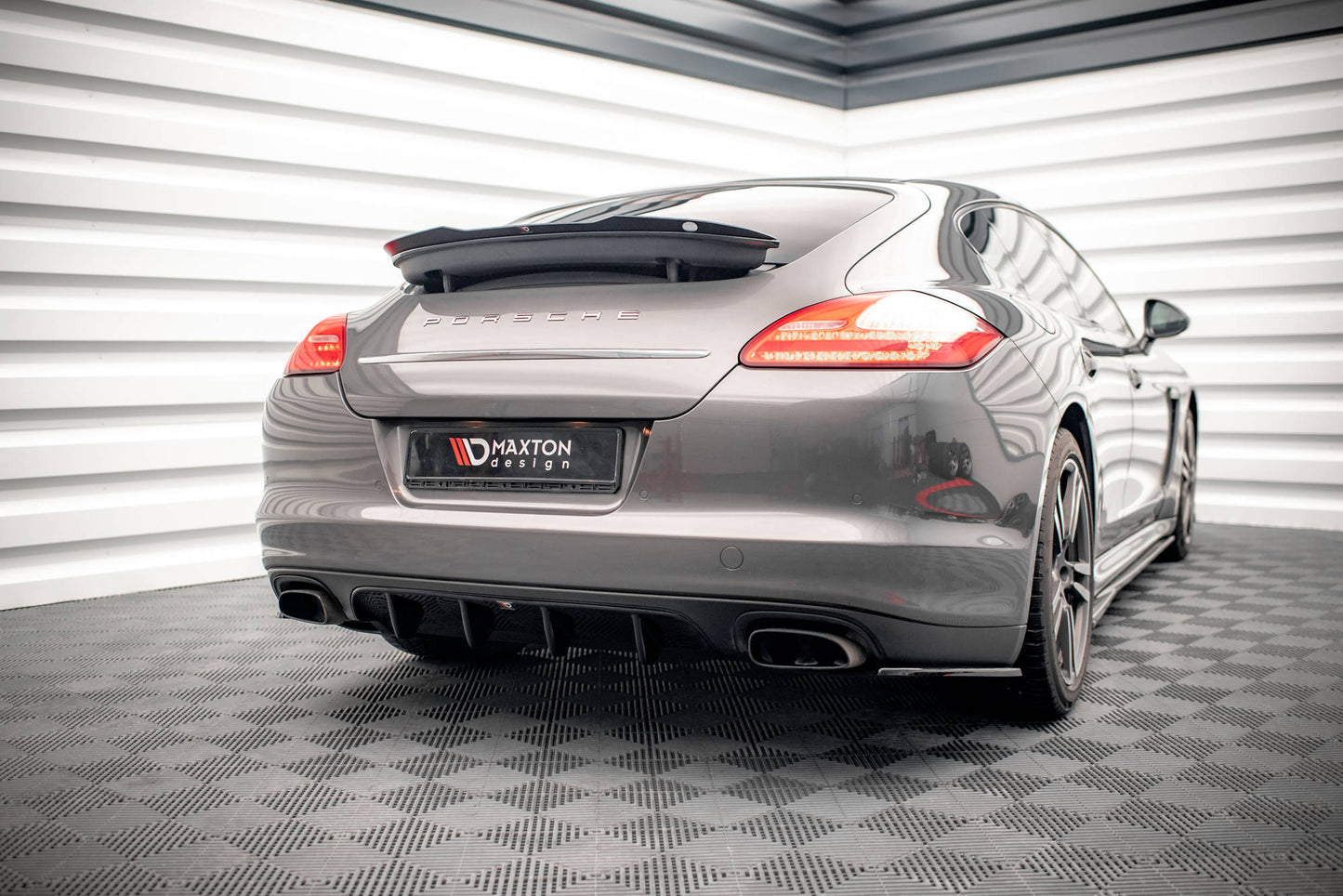 Bagerste diffuser Porsche Panamera / Panamera Diesel 970