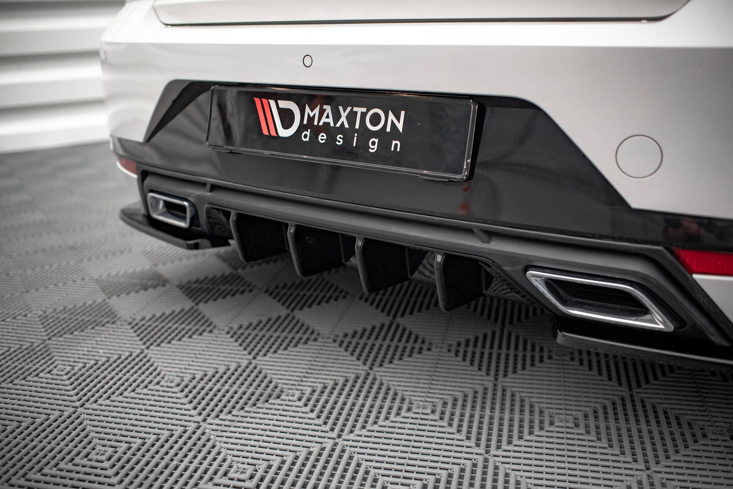 Bagerste diffuser Seat Ibiza FR/ Standard Mk5
