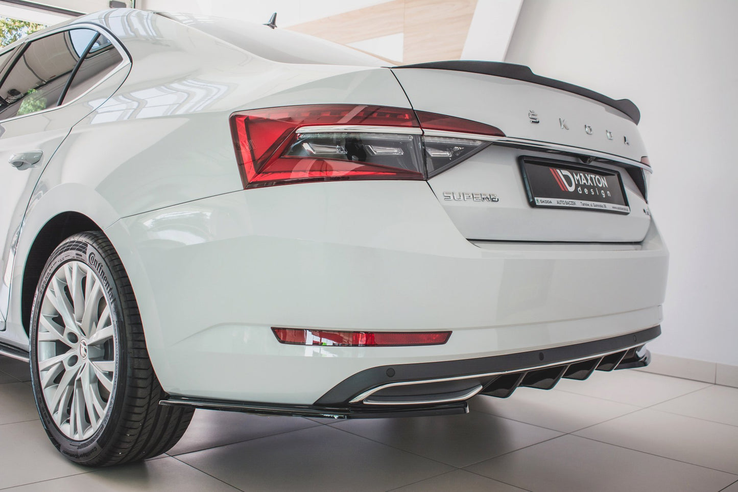Bagerste diffuser Skoda Superb Liftback / Combi Mk3 FL