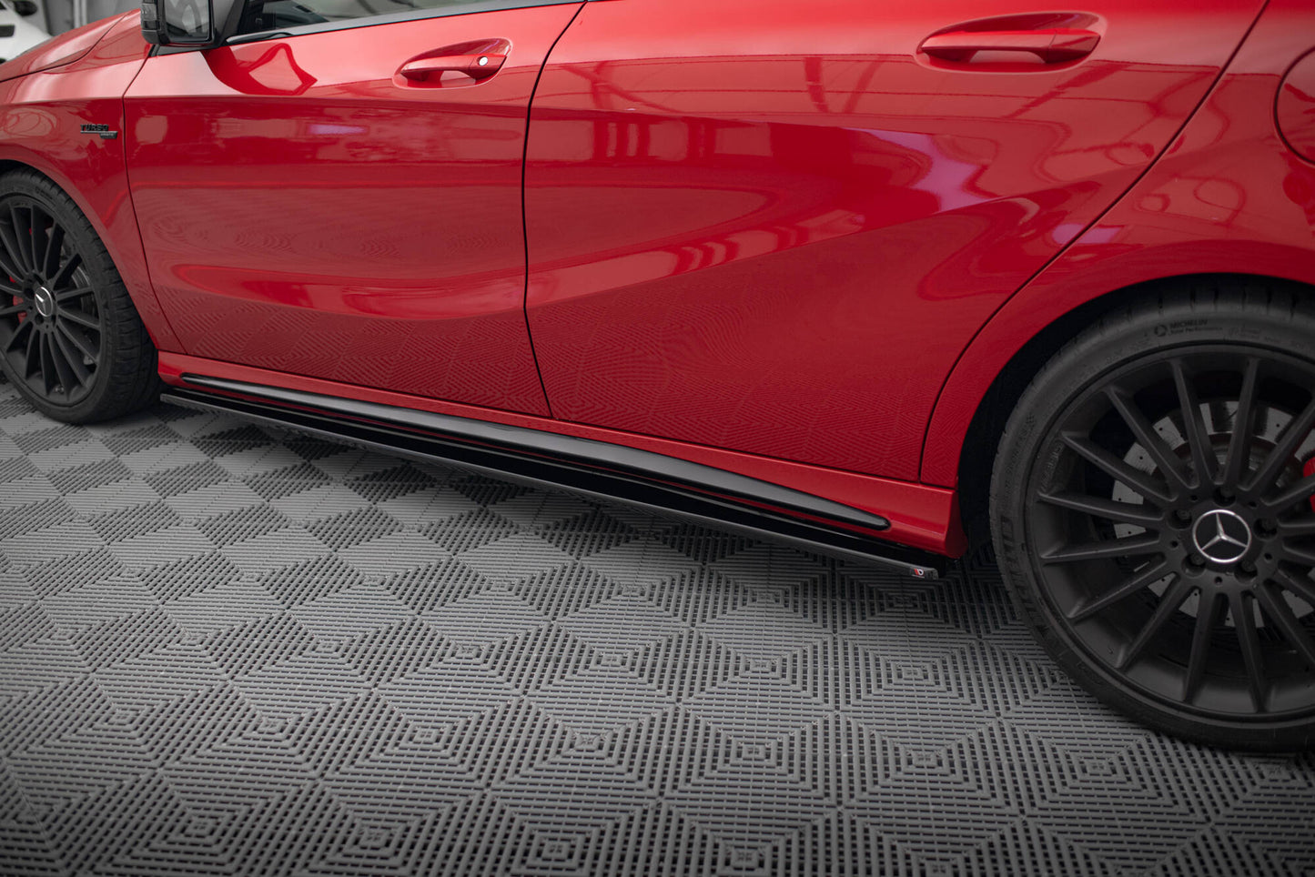 Sideskørter diffuser Mercedes A W176/ CLA 117 AMG/ CLA 117 AMG LINE Facelift