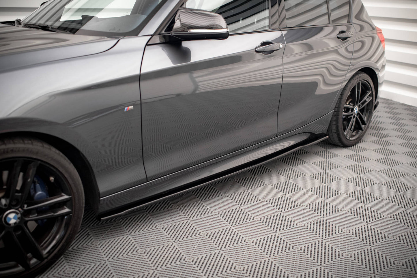 Sideskørter diffuser V.2 BMW 1 F20 M135i / M140i / M-Pack