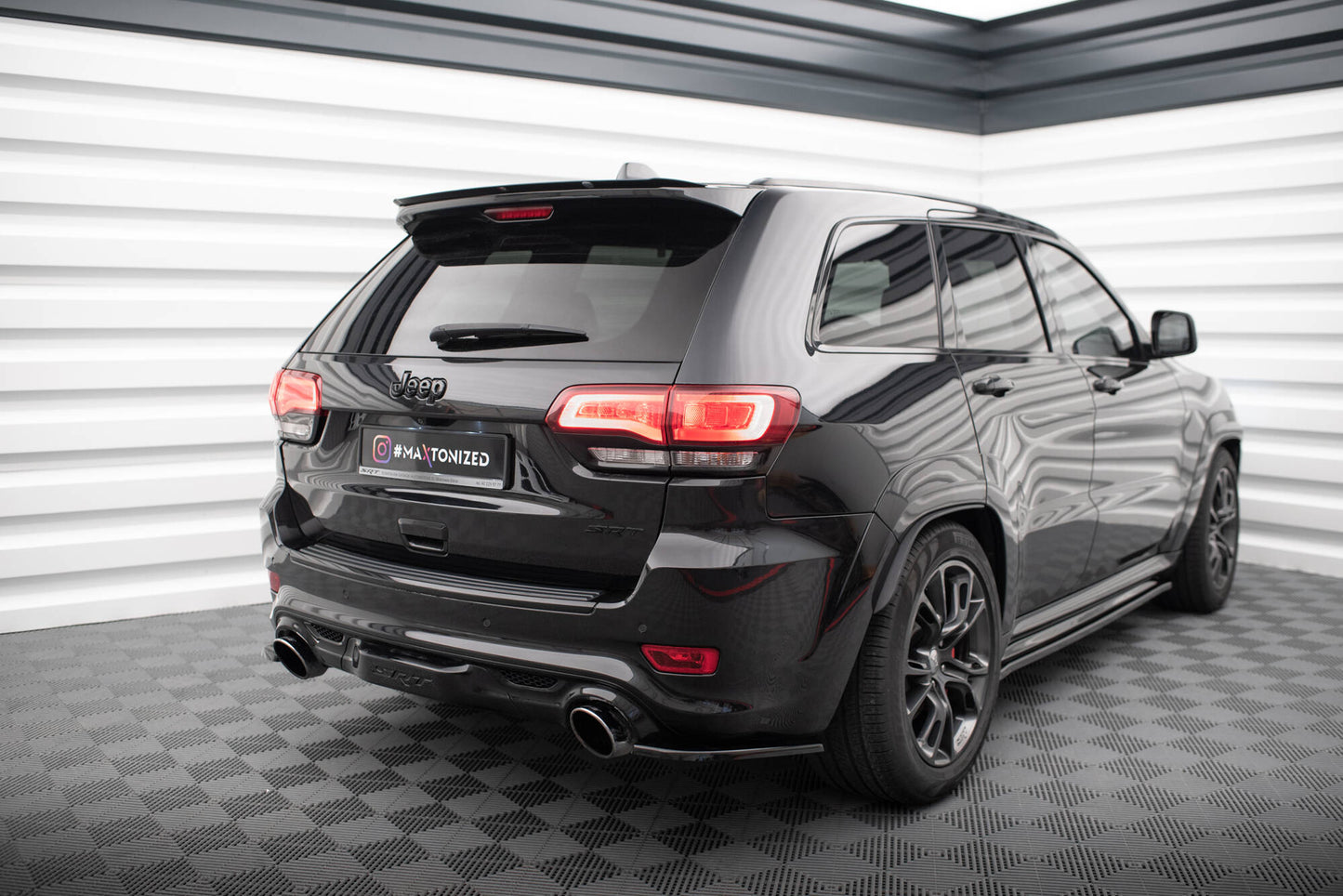 Spoiler cap Jeep Grand Cherokee WK2 Summit (FACELIFT)