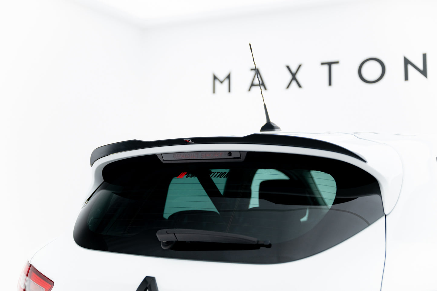 Spoiler cap RENAULT CLIO MK4 RS
