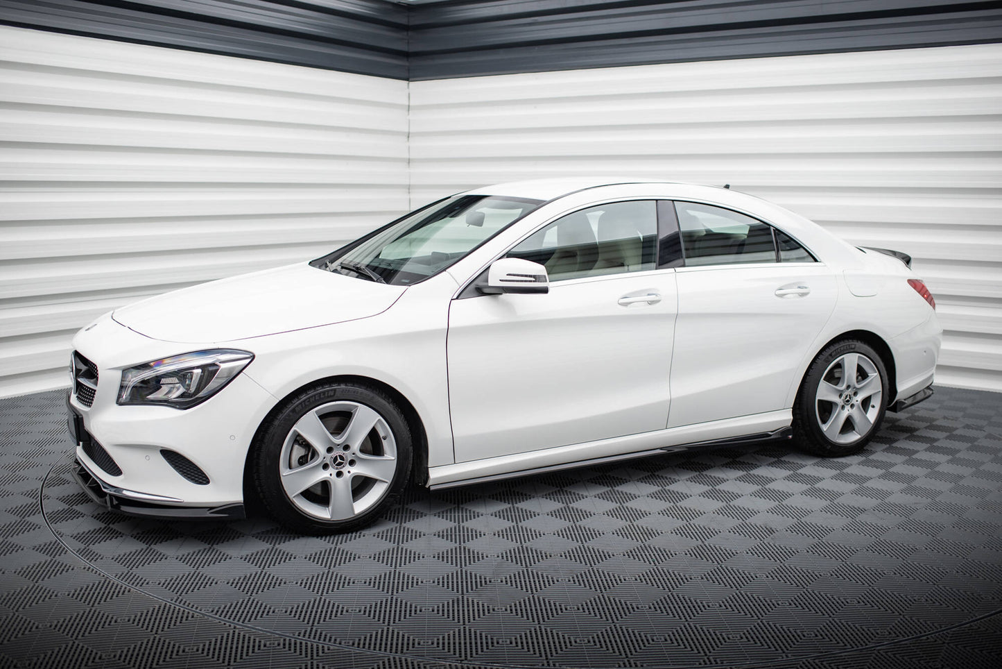 Splitter sæt Mercedes-Benz CLA C117 Facelift