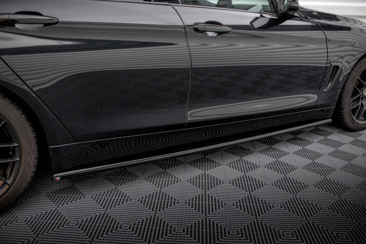 Sideskørter diffuser BMW 4 Coupe / Gran Coupe / Cabrio F32 / F36 / F33