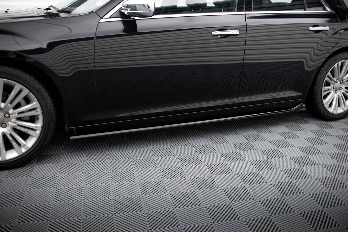 Sideskørter diffuser Chrysler 300 Mk2