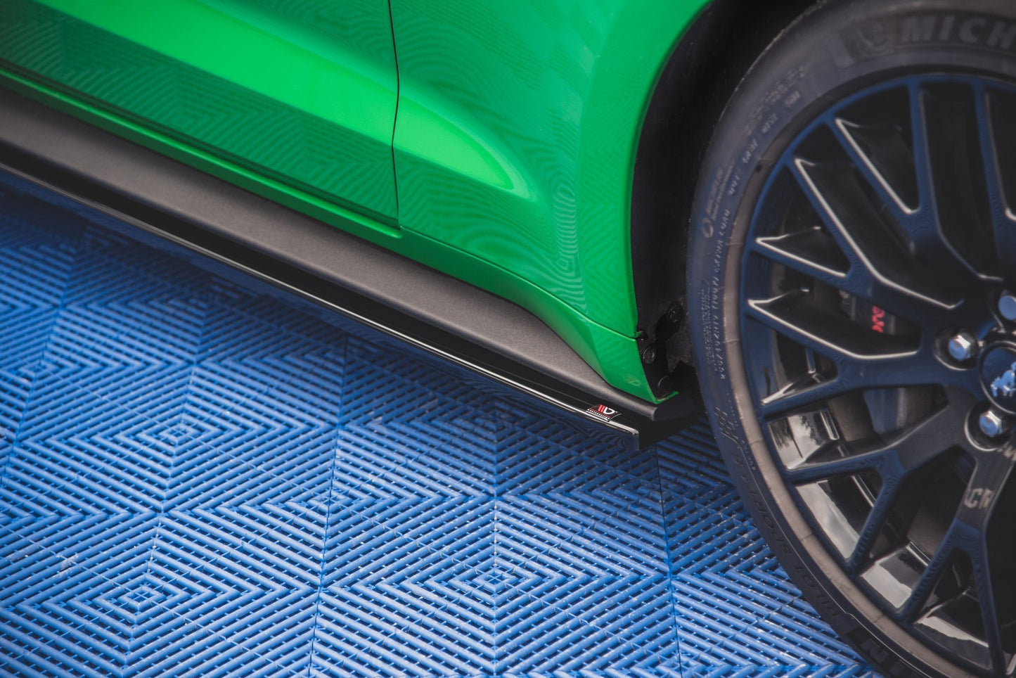 Sideskørter diffuser + Flaps Ford Mustang GT Mk6 Facelift