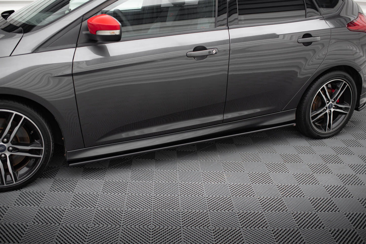 Sideskørter diffuser Ford Focus ST / ST-Line Mk3 / Mk3 FL Hatchback / Estate