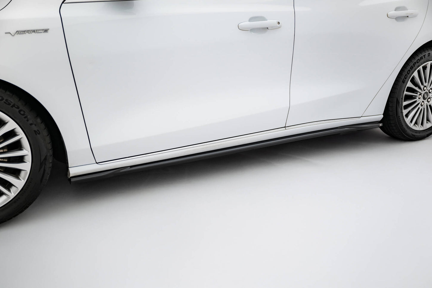 Sideskørter diffuser Ford Focus Vignale Mk4