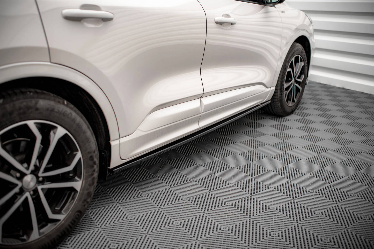 Sideskørter diffuser Ford Kuga ST-Line Mk3