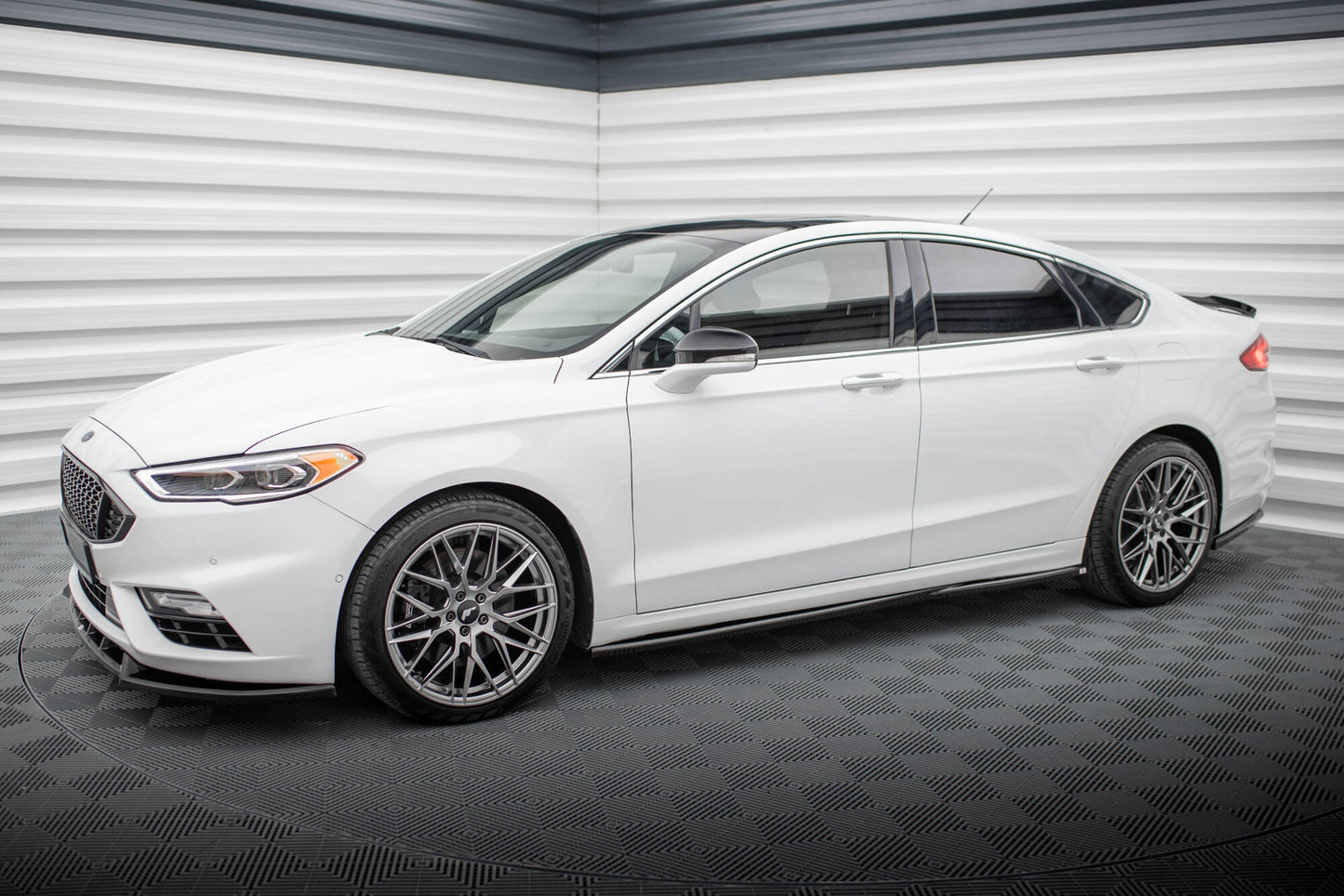 Sideskørter diffuser Ford Mondeo Sport Mk5 Facelift / Fusion Sport Mk2 Facelift