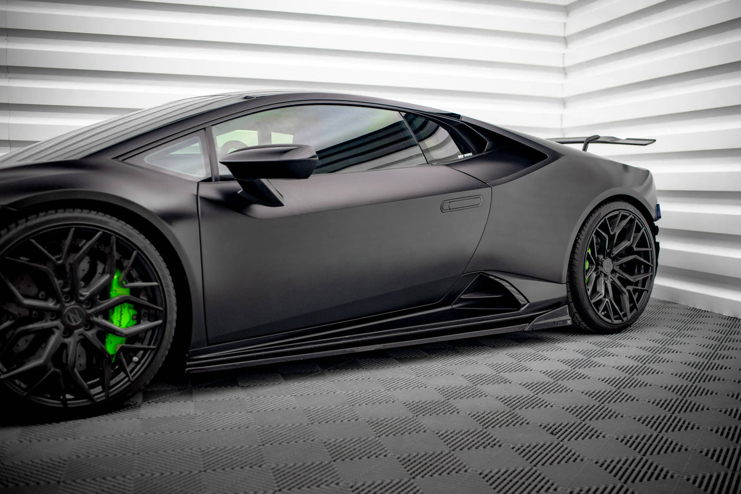 Sideskørter diffuser Lamborghini Huracan EVO