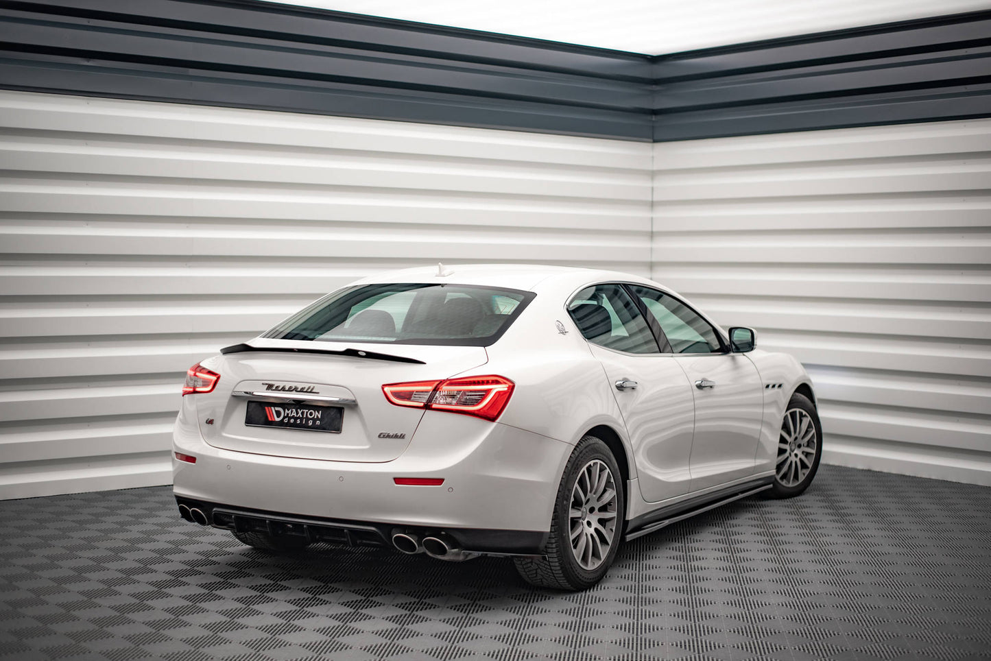 Sideskørter diffuser Maserati Ghibli Mk3